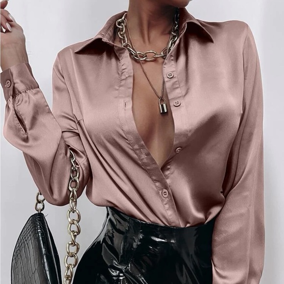 Luxe  green silky  button up boyfriend business casual satin top - Picture 15 of 16